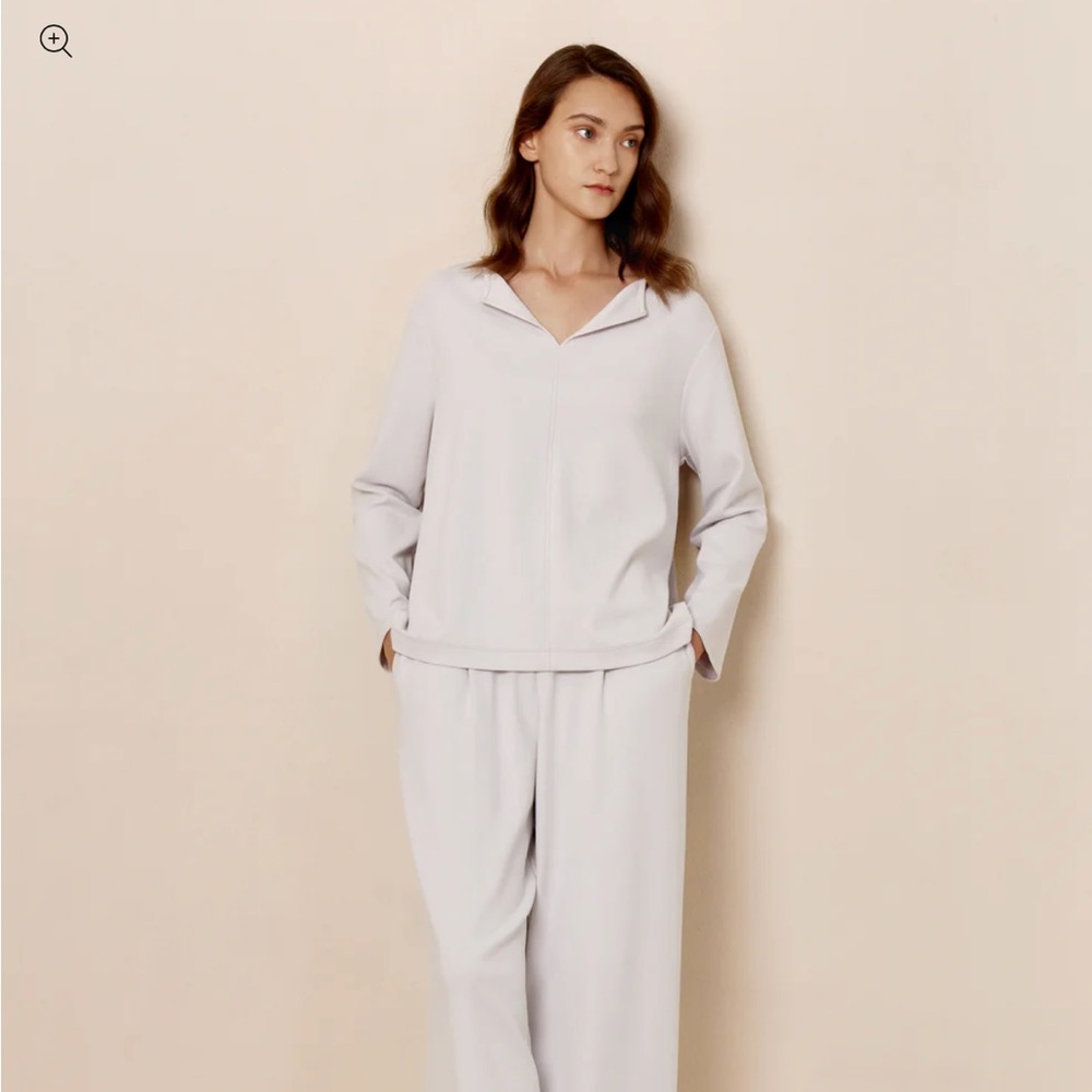 NWT Neiwai Pajama Top